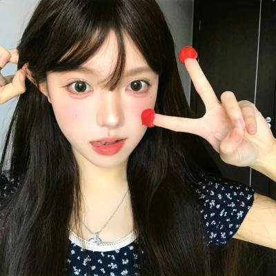 小姑娘艾萝依 高清封面